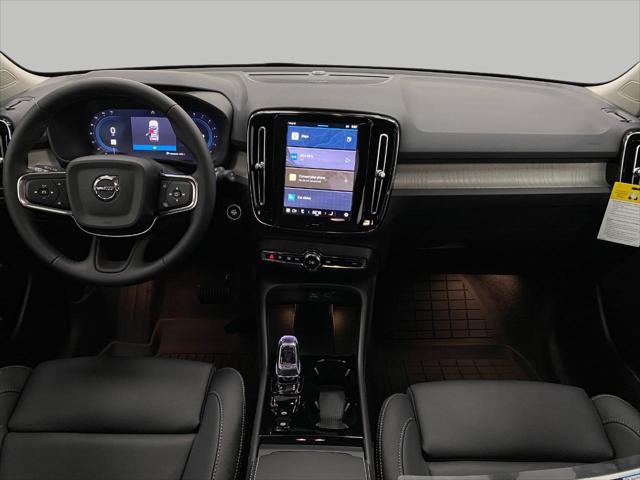 new 2025 Volvo XC40 car, priced at $54,533