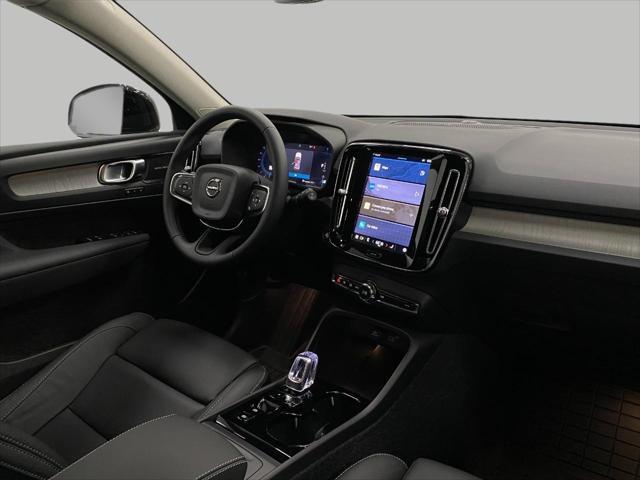 new 2025 Volvo XC40 car, priced at $54,533