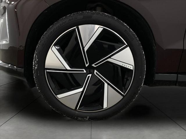 new 2025 Volvo EX90 car, priced at $95,140