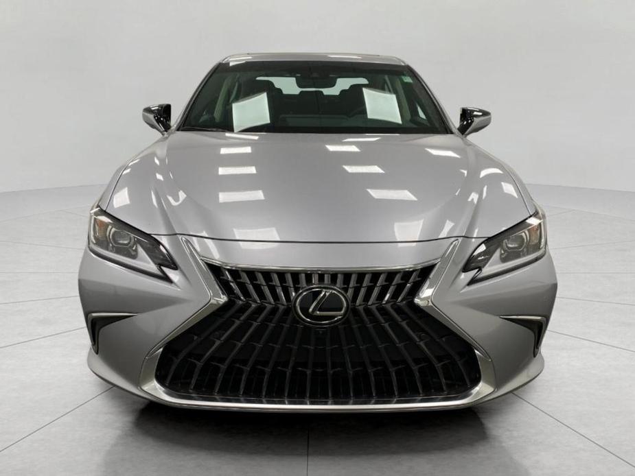 new 2025 Lexus ES 300h car, priced at $51,857