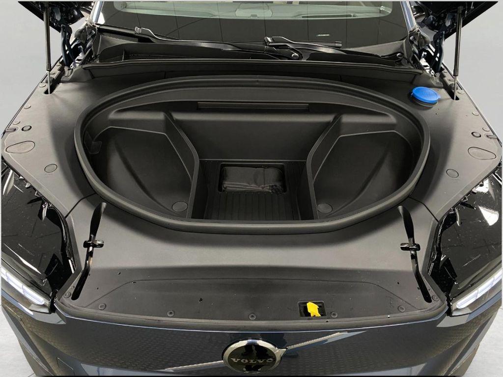 new 2025 Volvo EX90 car, priced at $78,153