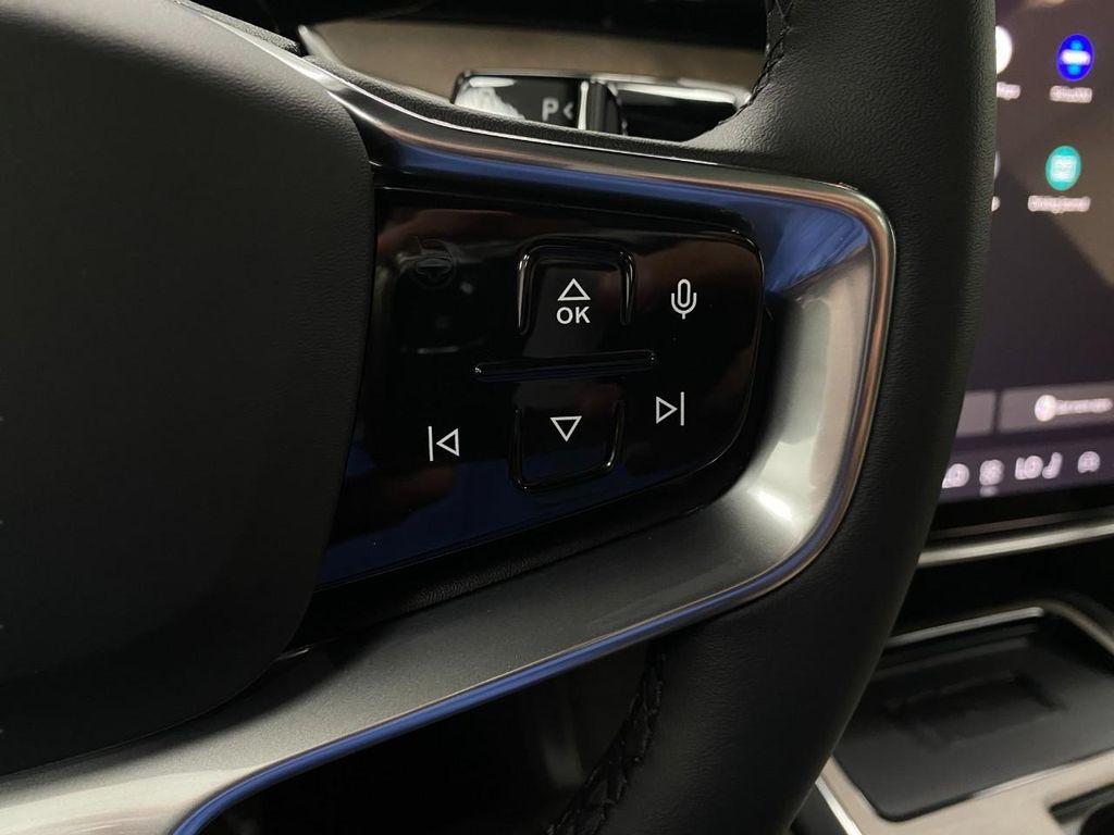 new 2025 Volvo EX90 car, priced at $78,153