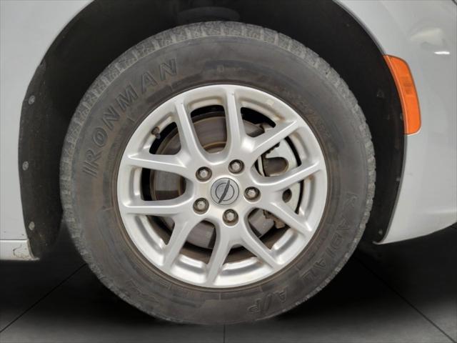 used 2023 Chrysler Pacifica car, priced at $25,823