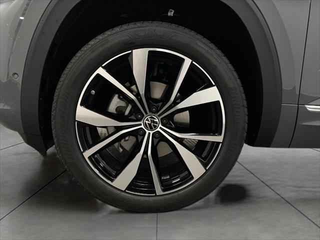 new 2025 Volkswagen Atlas Cross Sport car, priced at $52,405