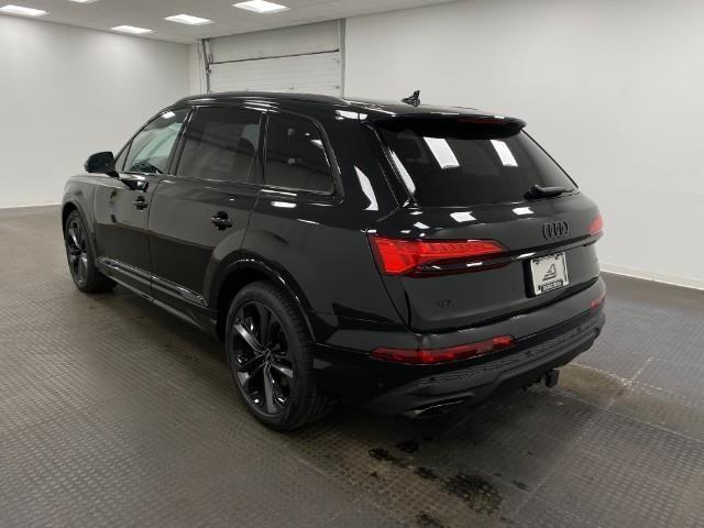 new 2025 Audi Q7 car, priced at $80,401