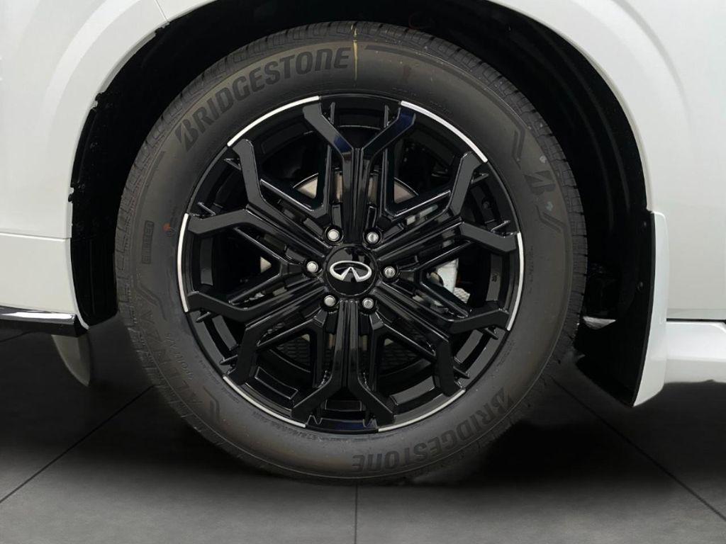 new 2026 INFINITI QX80 car, priced at $108,430