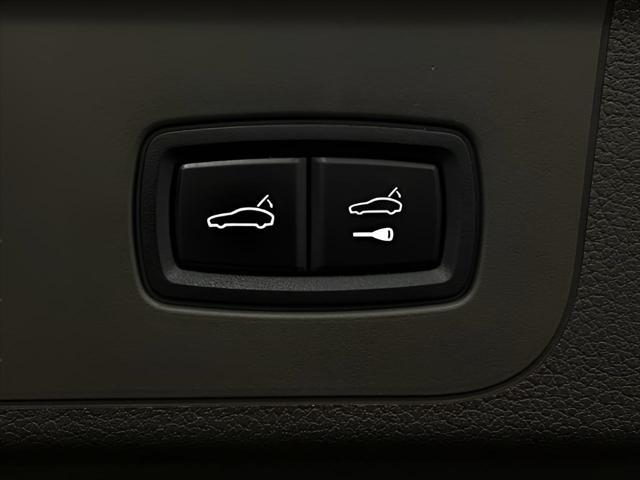 used 2020 Porsche Panamera car, priced at $61,977