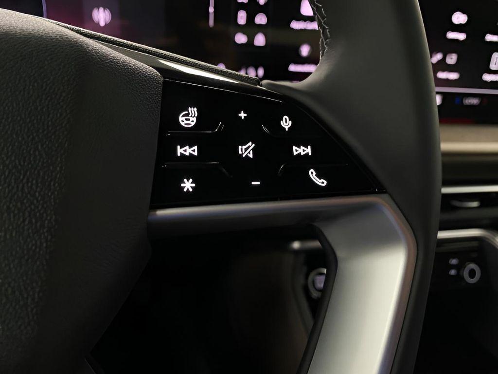 new 2025 Audi Q5 car, priced at $55,772