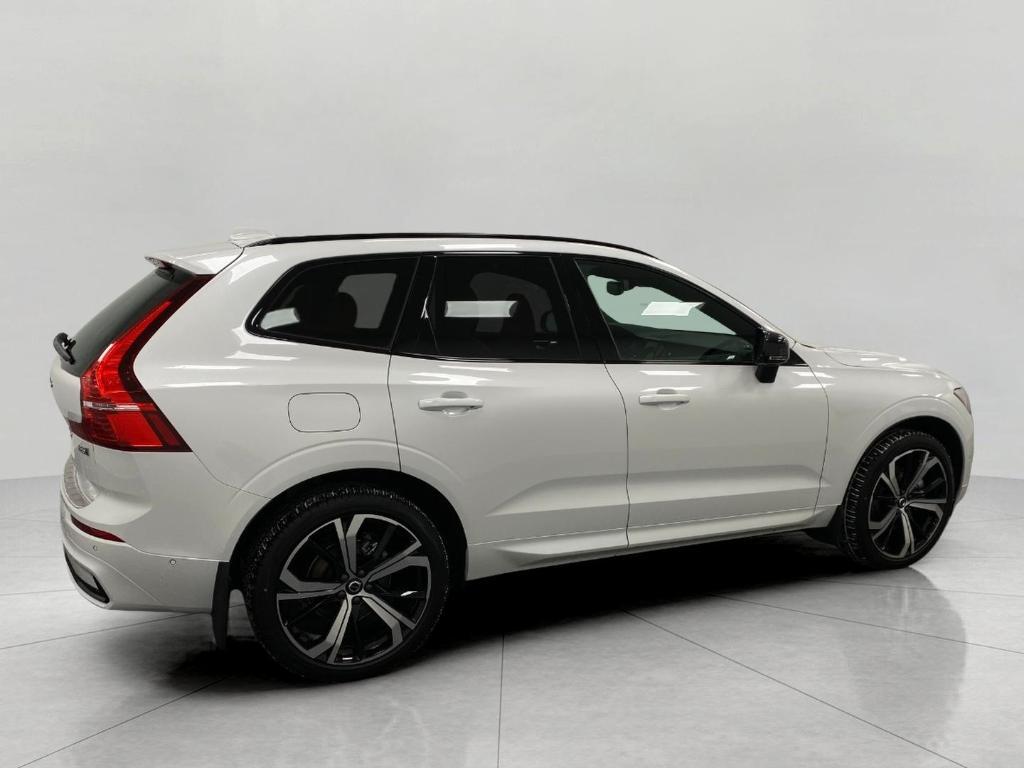 new 2025 Volvo XC60 car, priced at $62,385