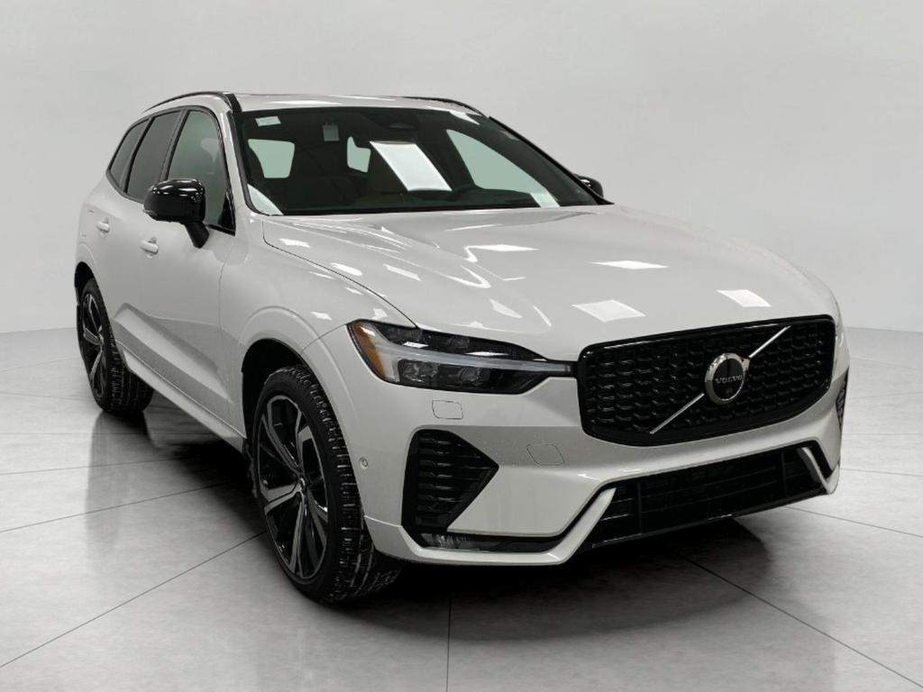 new 2025 Volvo XC60 car, priced at $62,385