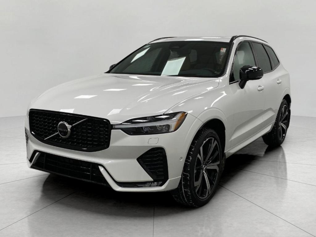 new 2025 Volvo XC60 car, priced at $62,385