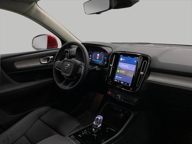 new 2025 Volvo XC40 car, priced at $55,083
