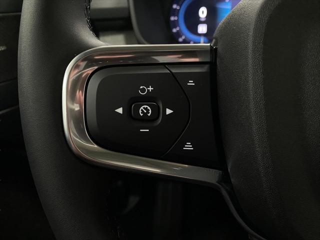 new 2025 Volvo XC40 car, priced at $55,083