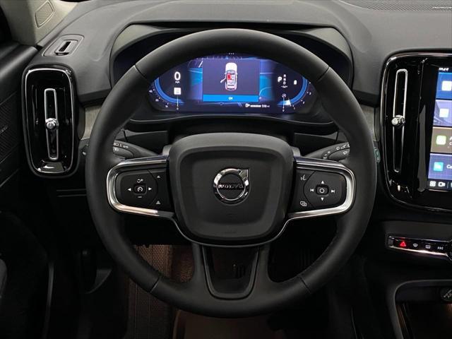 new 2025 Volvo XC40 car, priced at $55,083