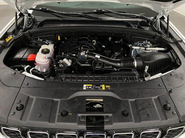 used 2025 Jeep Grand Cherokee car, priced at $43,344