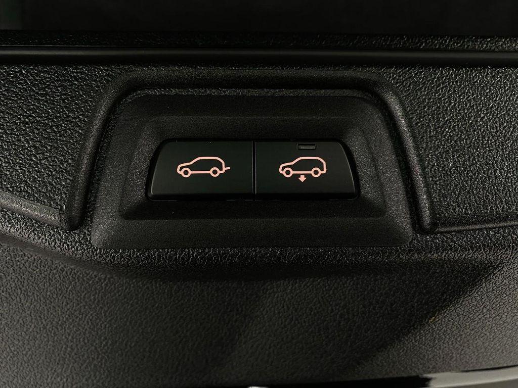 used 2025 BMW X7 car, priced at $82,742