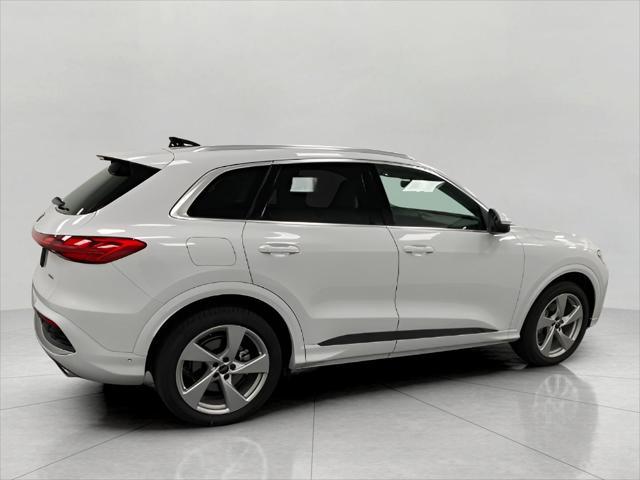 new 2025 Audi Q5 car, priced at $63,751