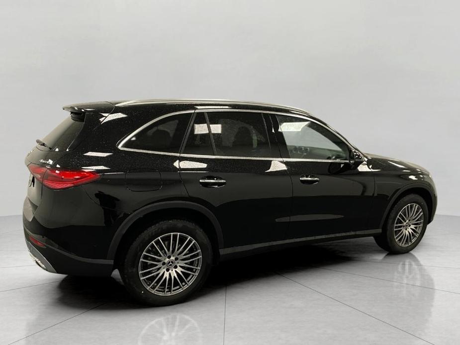 new 2024 Mercedes-Benz GLC 300 car, priced at $53,415