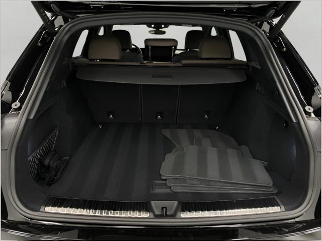 new 2025 Audi Q5 car, priced at $58,431