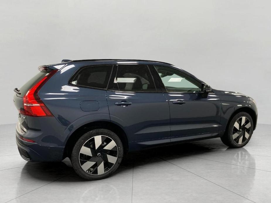 new 2025 Volvo XC60 Plug-In Hybrid car, priced at $66,235