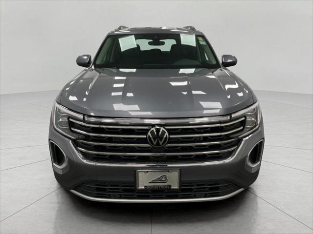 new 2025 Volkswagen Atlas car, priced at $40,712