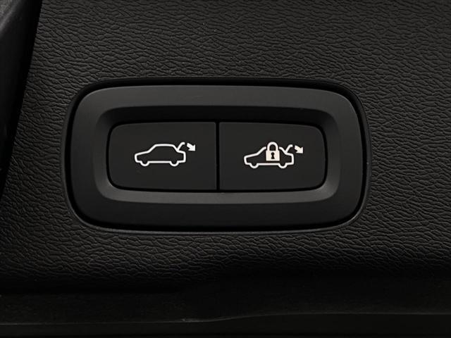 used 2025 Volvo XC60 car, priced at $54,888