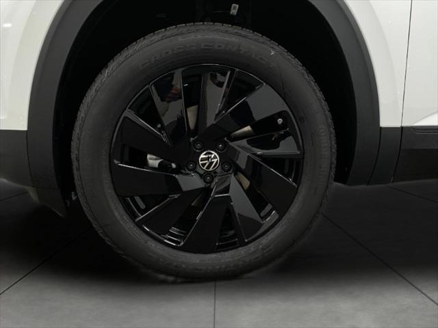 new 2025 Volkswagen Atlas Cross Sport car, priced at $44,024