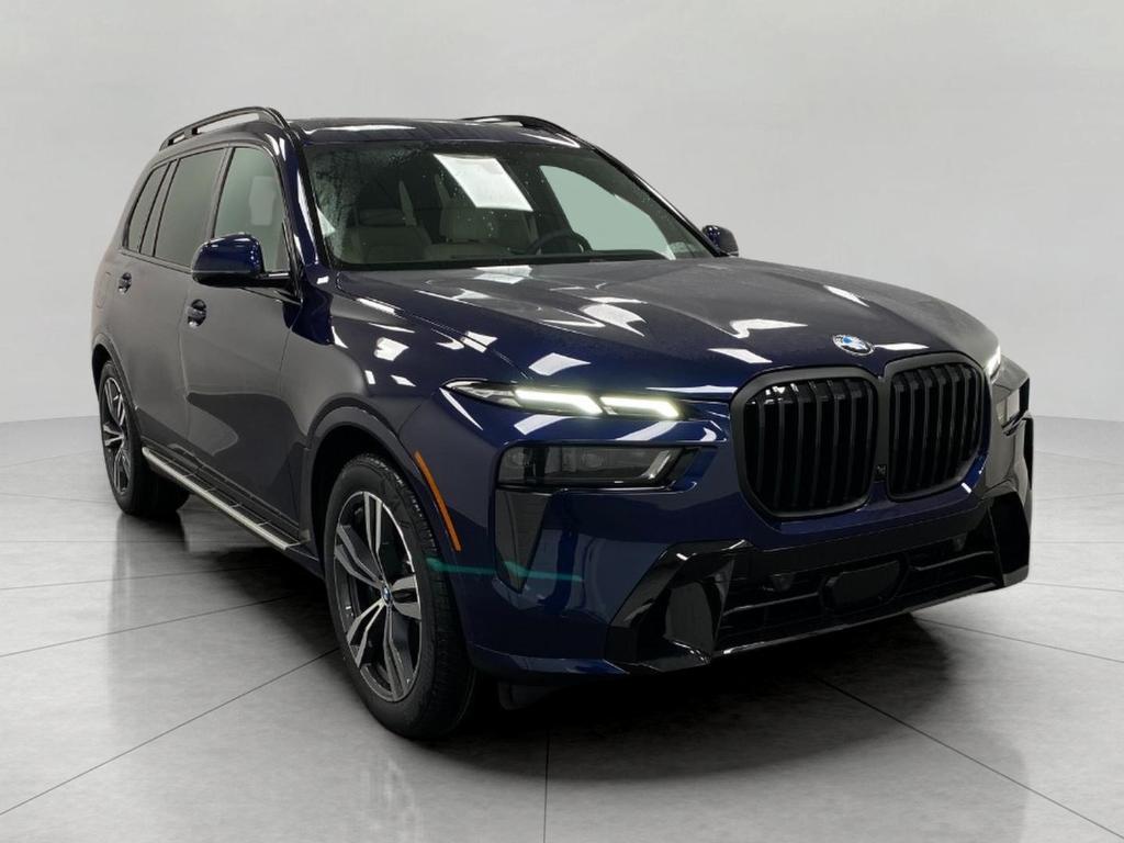 new 2025 BMW X7 car, priced at $102,425