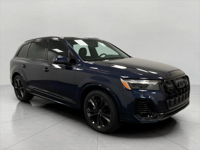 new 2025 Audi Q7 car, priced at $81,114