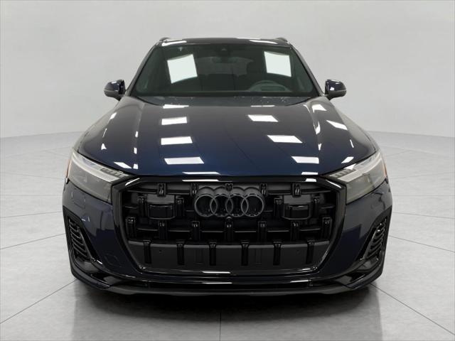 new 2025 Audi Q7 car, priced at $81,114