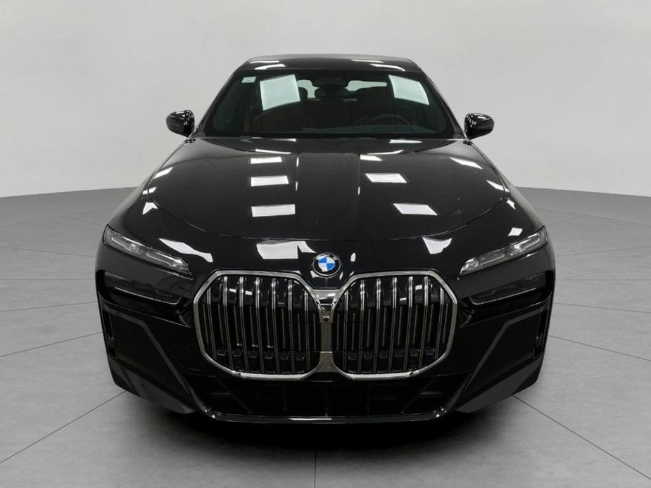 new 2024 BMW 760 car, priced at $130,220