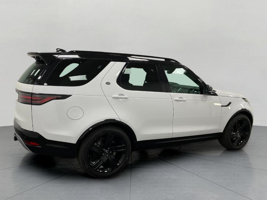 new 2024 Land Rover Discovery car, priced at $86,568