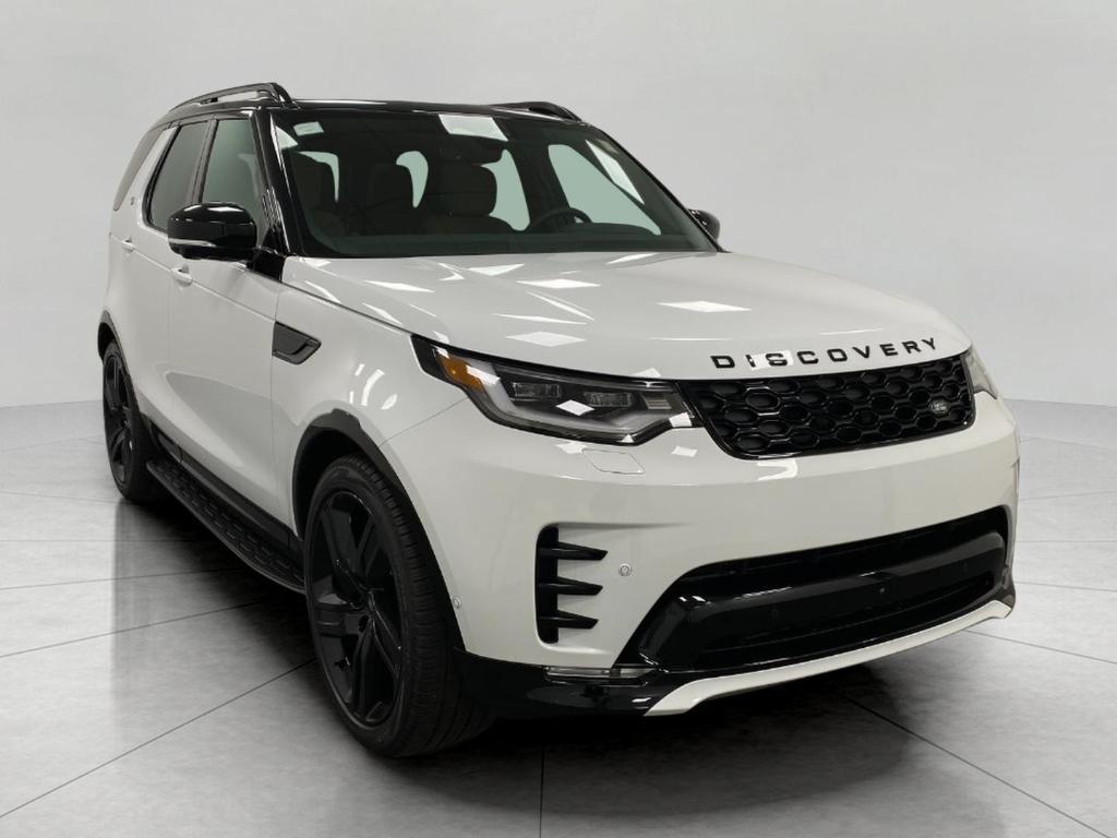 new 2025 Land Rover Discovery car, priced at $80,525