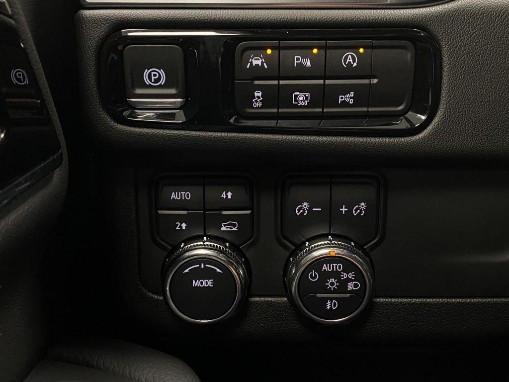 used 2025 GMC Yukon car, priced at $84,119