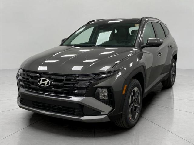 new 2025 Hyundai TUCSON Hybrid car, priced at $35,915