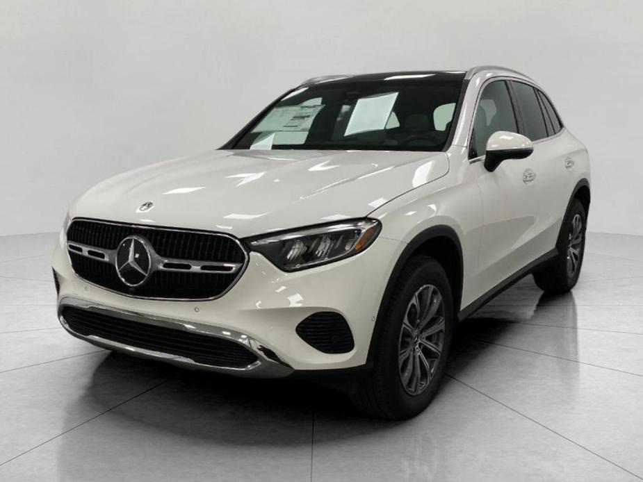 new 2025 Mercedes-Benz GLC 300 car, priced at $54,285