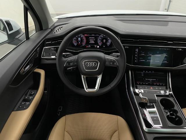 new 2025 Audi Q7 car, priced at $73,172