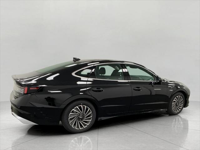 new 2025 Hyundai Sonata Hybrid car, priced at $38,111