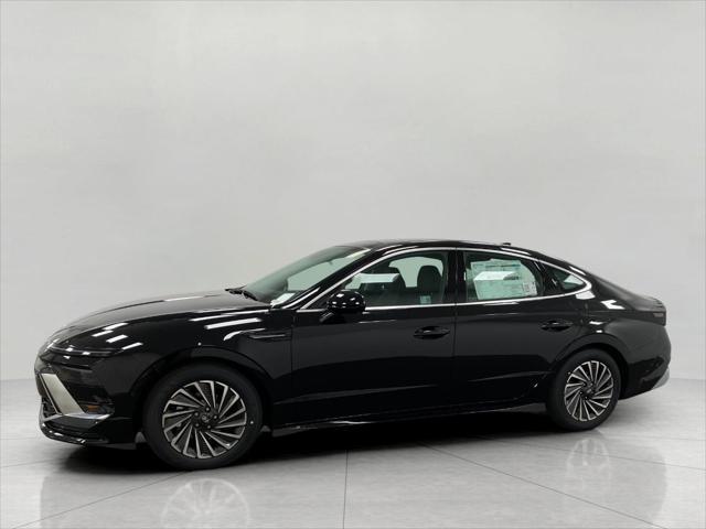 new 2025 Hyundai Sonata Hybrid car, priced at $38,111