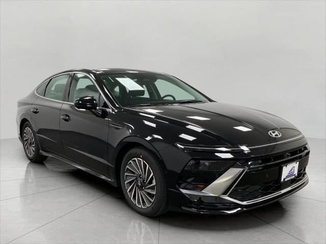 new 2025 Hyundai Sonata Hybrid car, priced at $38,111
