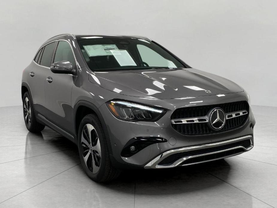 new 2025 Mercedes-Benz GLA 250 car, priced at $52,230