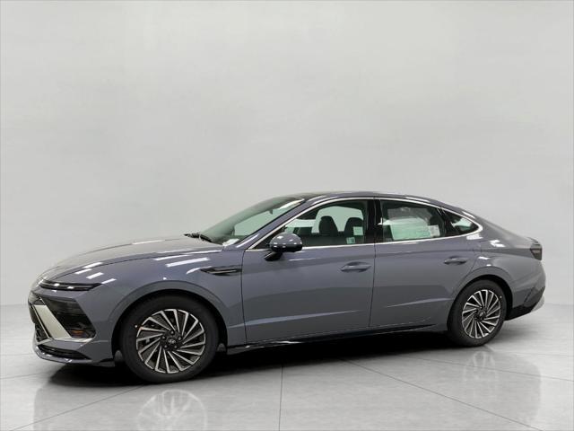 new 2025 Hyundai Sonata Hybrid car, priced at $37,921