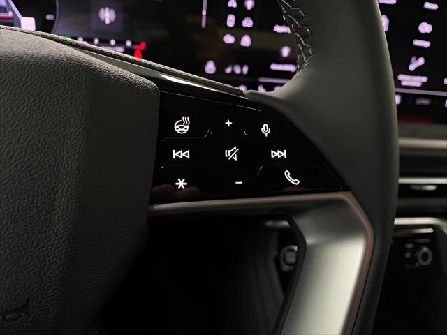 new 2025 Audi Q5 car, priced at $59,381