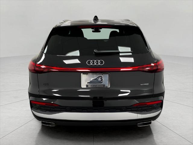 new 2025 Audi Q5 car, priced at $59,381