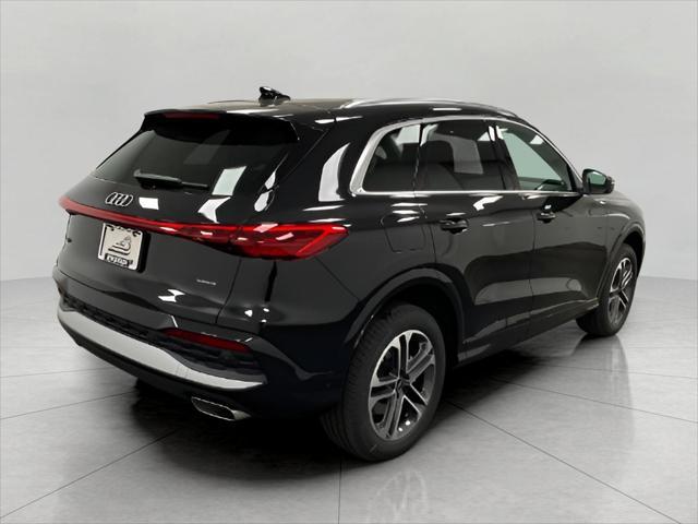 new 2025 Audi Q5 car, priced at $59,381