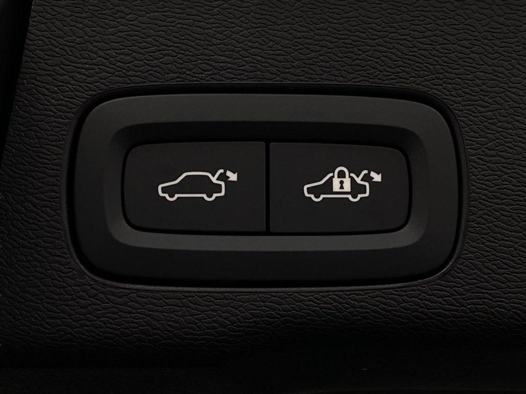new 2026 Volvo XC60 Plug-In Hybrid car, priced at $80,310