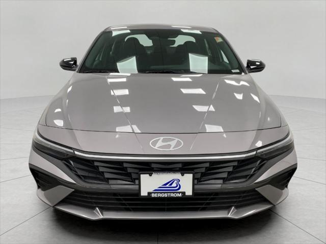 new 2025 Hyundai Elantra car, priced at $23,971