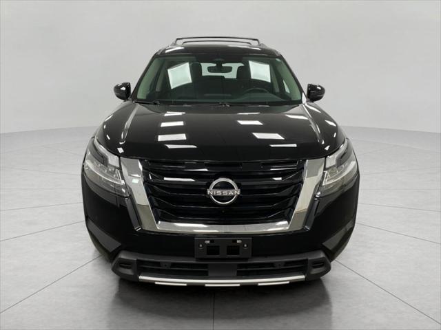 used 2023 Nissan Pathfinder car, priced at $35,258