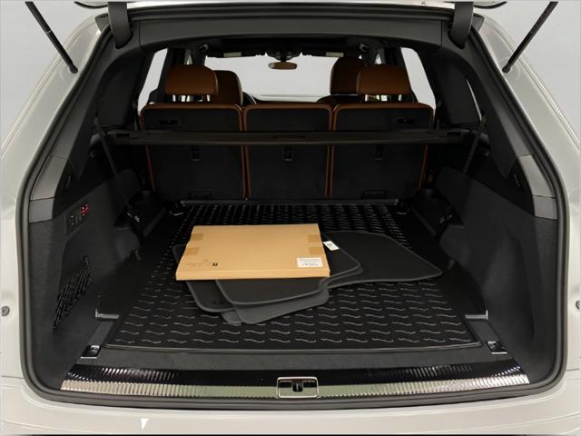 new 2025 Audi Q7 car, priced at $79,311