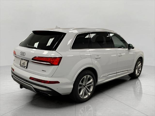 new 2025 Audi Q7 car, priced at $79,311